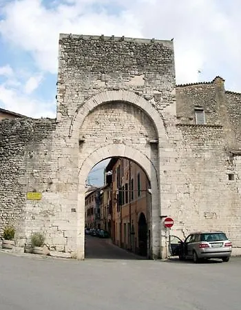 Antica Porta Di Appartamento Spoleto